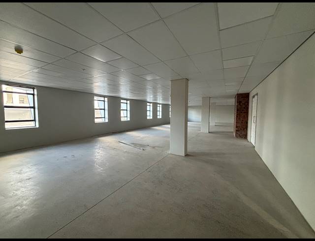 86M² MEDICAL SUITE TO LET IN PAARDEVLEI